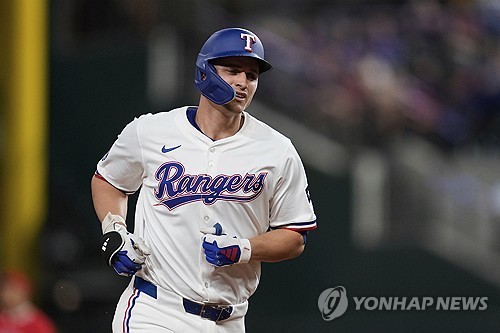 홈런 친 뒤 복통 느낀 시거, 충수염 수술로 전력 이탈