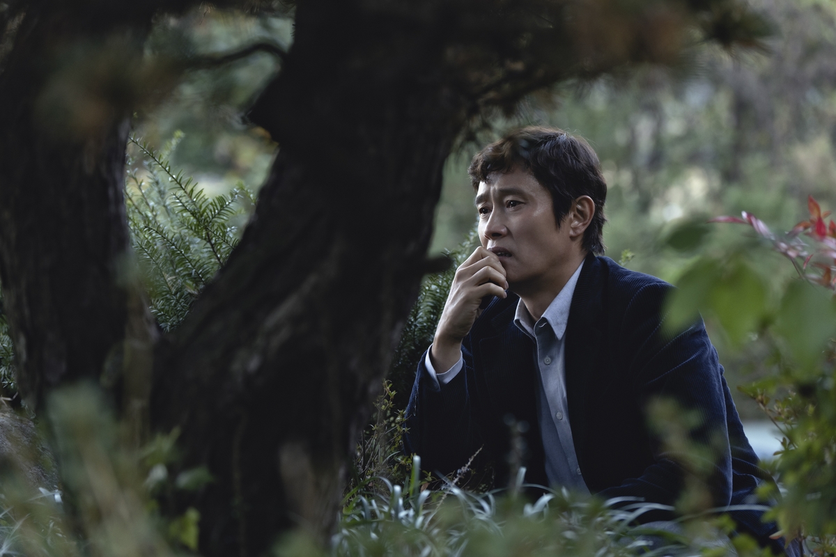 가족을 위한 전쟁, 피할 수 없는 씁쓸함…박찬욱 '어쩔수가없다'