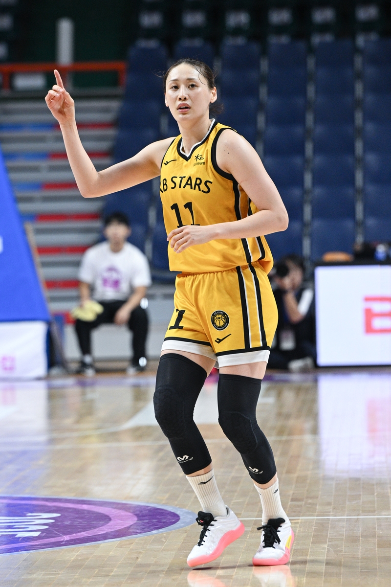 KB, 후지쓰에 져 박신자컵 4강 탈락…2년 연속 일본팀끼리 결승(종합)
