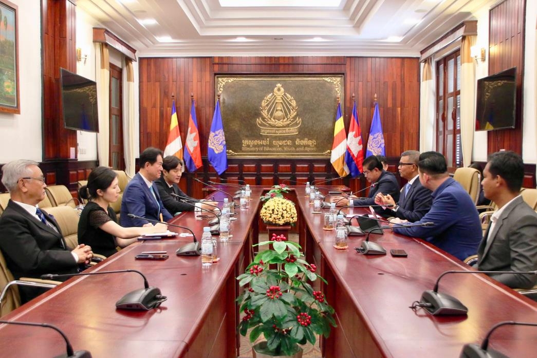 이동섭 국기원장, 캄보디아 국왕 훈장 수훈