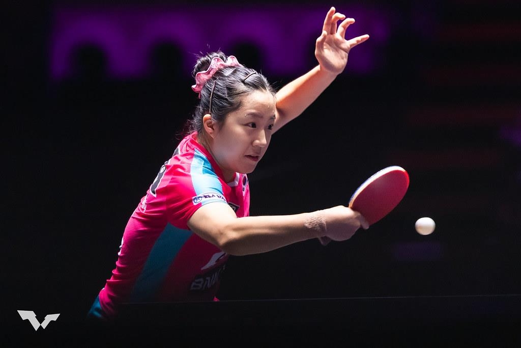 탁구 간판 신유빈, 중국 스매시 출격…단식·복식·혼복서 도전