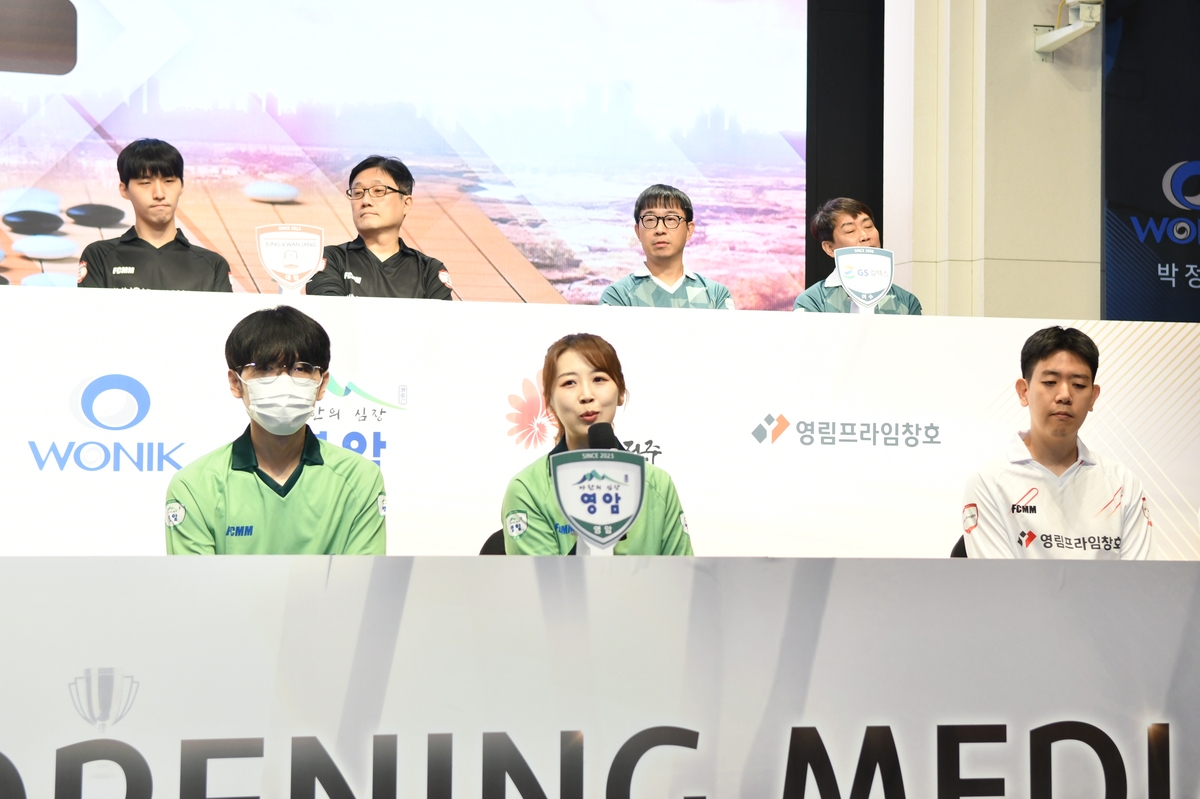 마한의 심장 영암의 한해원 감독과 신진서 9단.