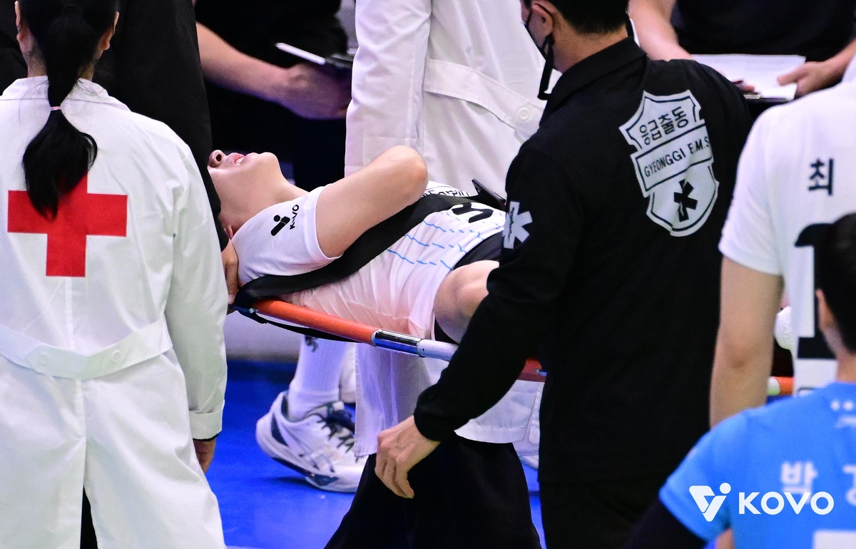 '어깨 부상' 황승빈, 수술 피했다…한 달여 결장 예상