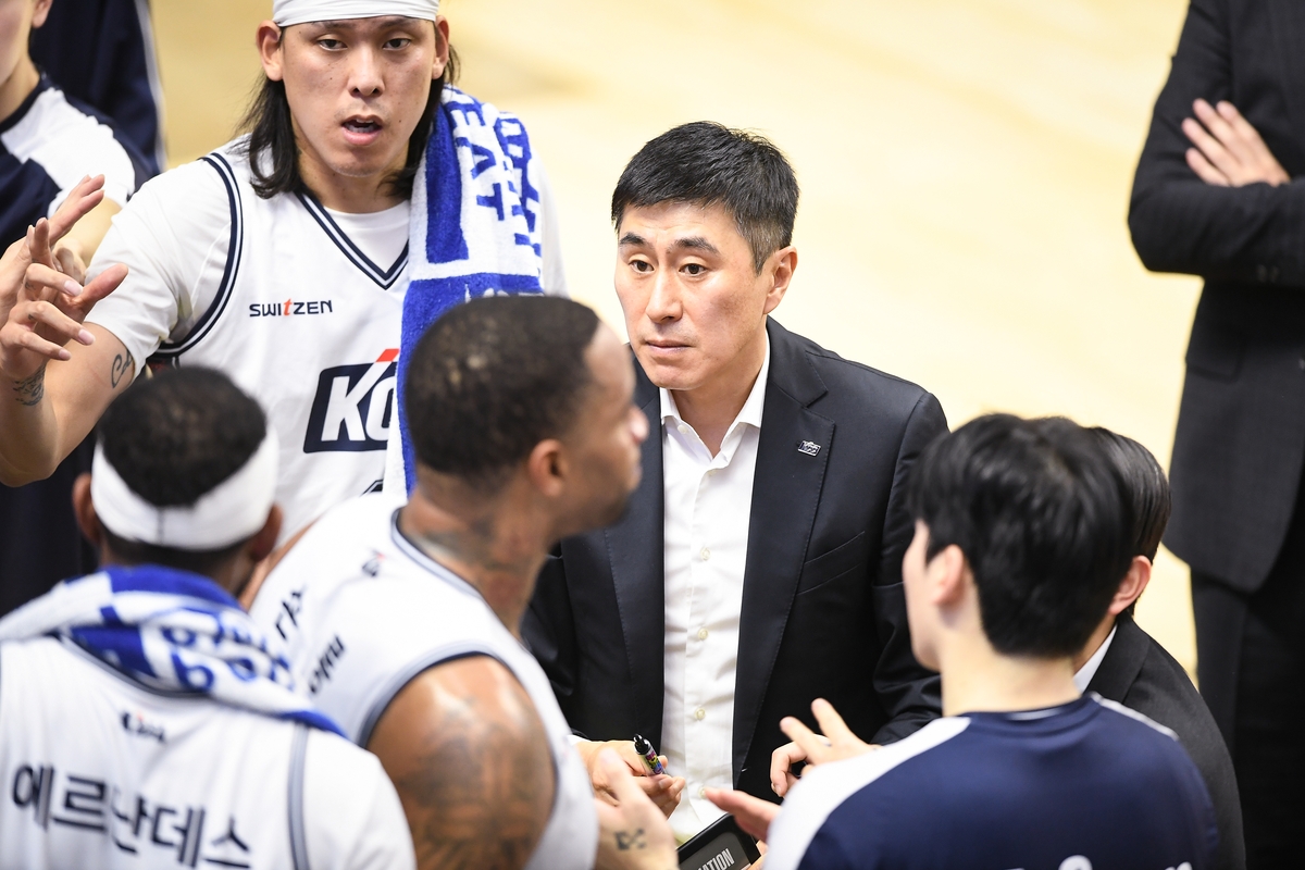 '3연패 부진' 끊은 KCC 이상민 감독 "허훈 오고 에너지 높아져"