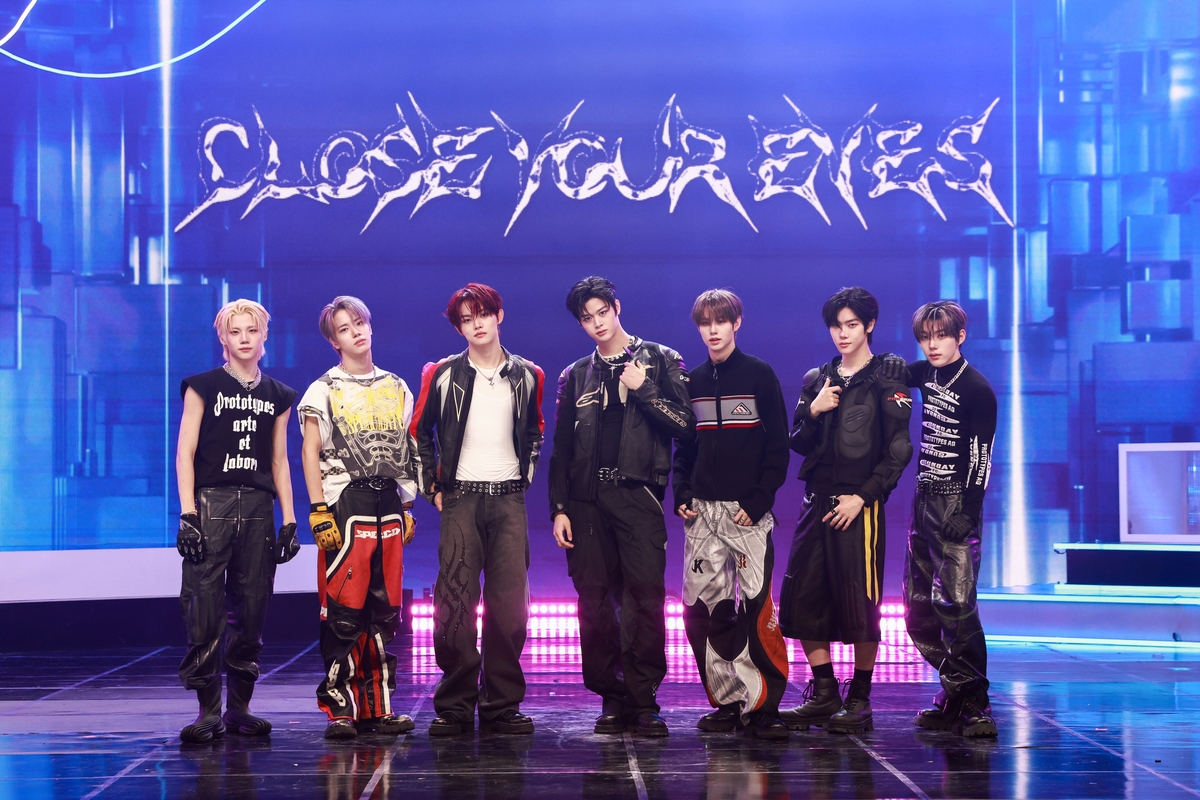 클로즈 유어 아이즈 "'문학소년'들의 성숙한 모습 기대하세요"