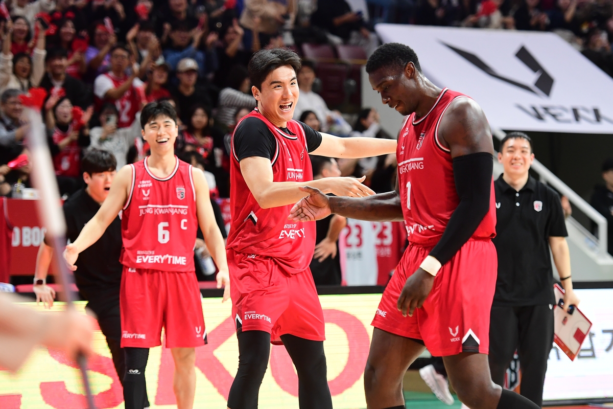 (왼쪽부터) 박지훈, 한승희, 오브라이언트