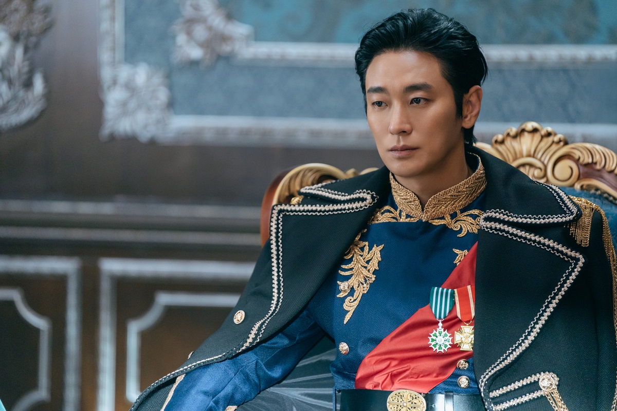 디즈니+ '재혼황후' 속 사진