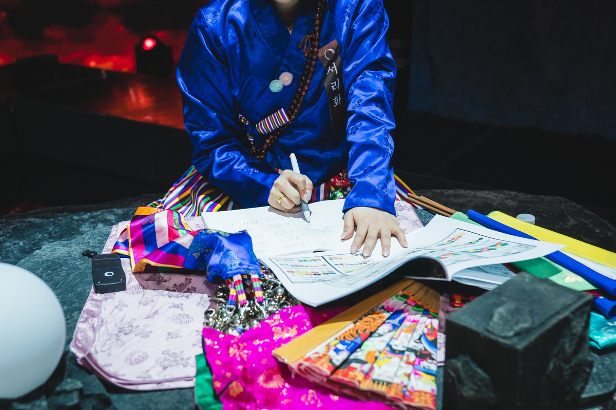 K-푸드 이어 뷰티·샤머니즘까지…K-컬처 품은 서바이벌 예능