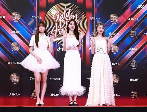 Las miembros del grupo femenino de K-pop IVE asisten a la 37ª ceremonia de entrega de los Premios Disco de Oro, celebrada, el 7 de enero de 2023, en Bangkok, Tailandia. (Fotografía proporcionada por el organizador de los premios. Prohibida su reventa y archivo)