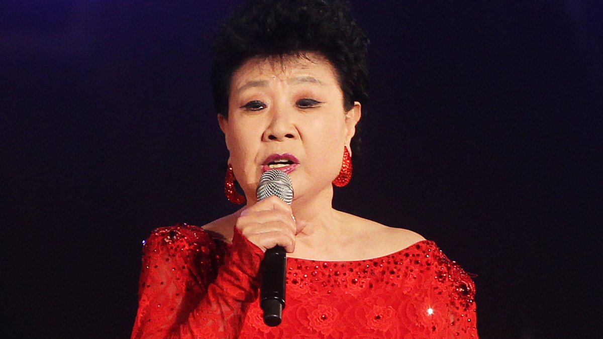 "이가 빠질 때까지 노래할 것"…원로가수 현미 별세