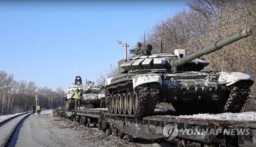 [우크라 침공] 우크라 "오늘 오후 키예프에 러 탱크 진격 예상"