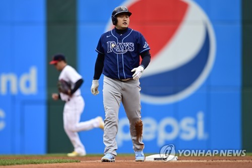 Pirates trade for Rays' 1B Ji-Man Choi