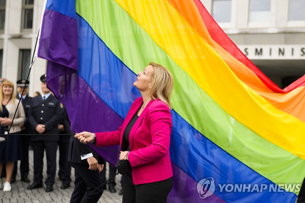 낸지 페저 독일 내무장관