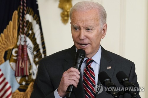 바이든, 테네시주 초교 총기참사에 "의회, 총기규제법 처리해야"