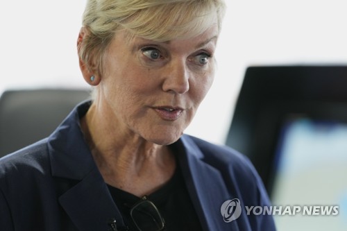 미국, 中연관 리튬배터리 기업에 '2천600억원 투자' 취소키로