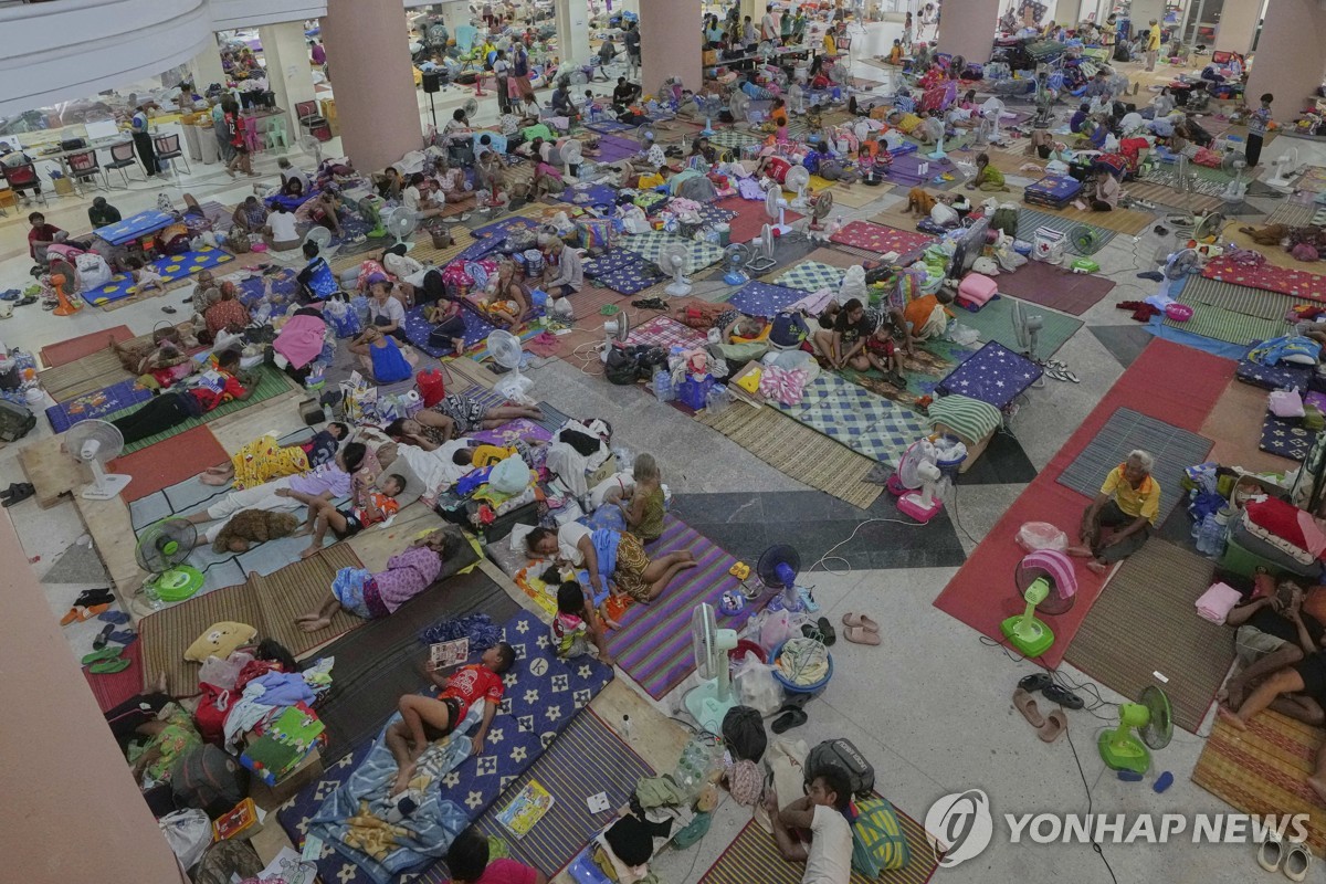 태국-캄보디아 교전 피난민들