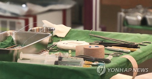 병의협 '간호사 불법 의료행위' 대형병원 교수 무더기 고발