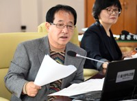 울산시의원, 청년 조롱·'尹은 악의 종자' 게시물 올려 논란
