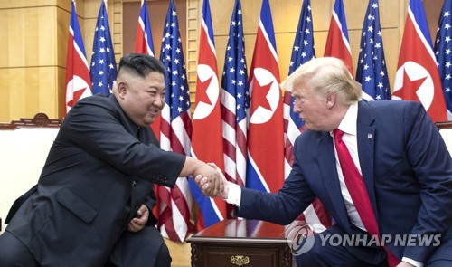 EE. UU. dice que Kim y Trump sostienen una reunión no una cumbre en la DMZ