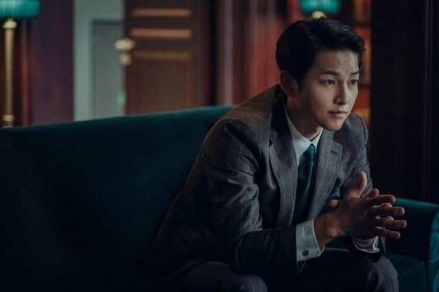 (Interview Yonhap) Une vengeance cruellement parfaite de Song Joong-ki dans «Vincenzo»