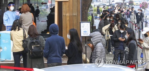 11월 위드코로나 속 충북서 961명 확진…돌파·학생 감염 '지속'