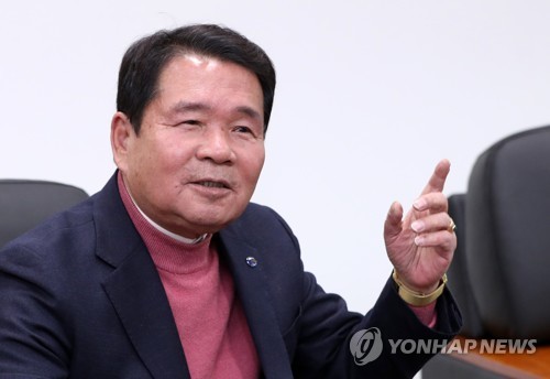 신경호 강원교육감 불법선거운동 혐의 기소 여부 4월 '판가름'