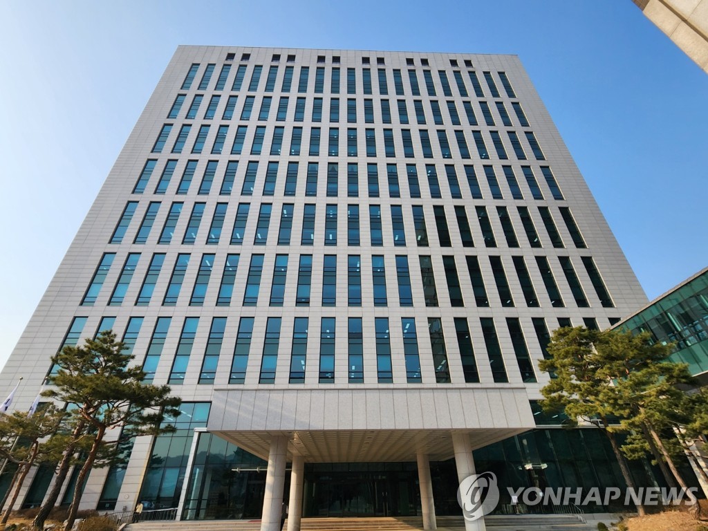 대학원 제자 성폭력 논문 지도교수 구속…우수검사 선정