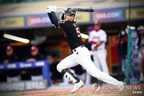 살아난 kt, 롯데 '구원' 한현희 두들겨 역전승…6월 '11승 5패'