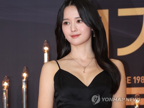 '13남매 장녀' 남보라, 결혼, 남편은 누구? 직업, 나이차, 첫만남, 가족 개요 “앞으로도 우리 함께 최선을 다해 행복하자. “내 동료가 되어주세요.”