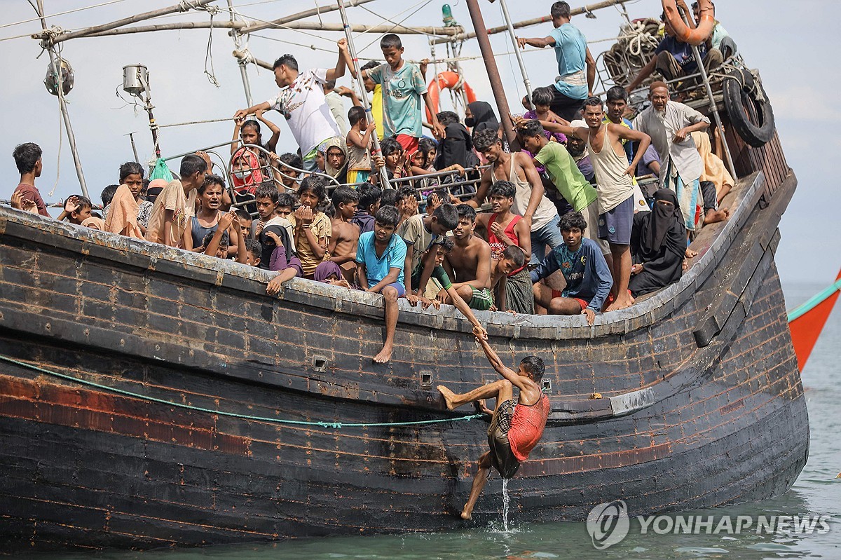 인도네시아에 도착한 로힝야족 난민들