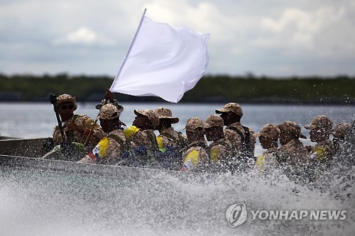 콜롬비아 내전 폭력희생자 다큐멘터리 영화감독 인터뷰 중 피살