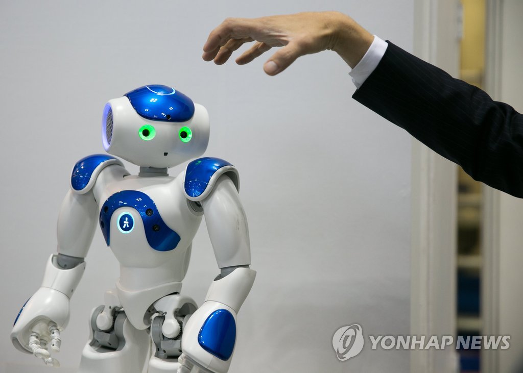 2017년 일본 도쿄 AI 엑스포에 나온 로봇