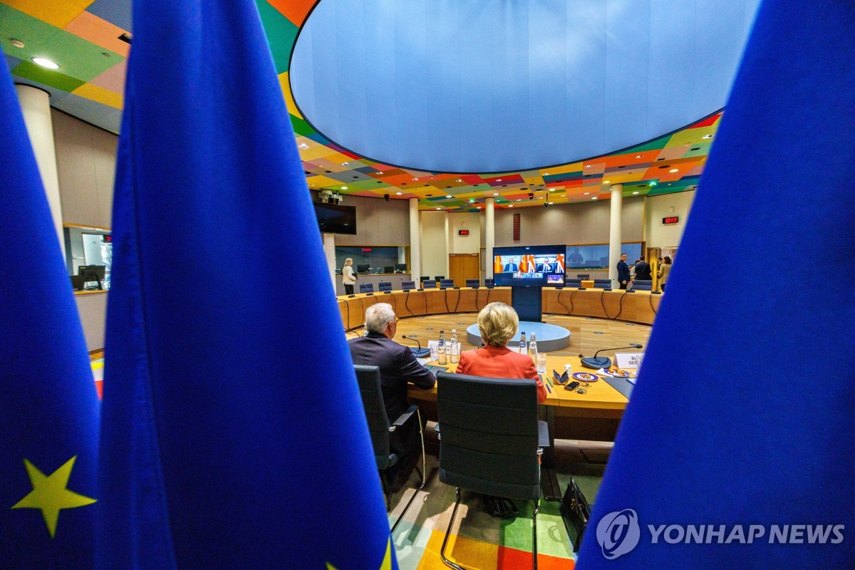 "EU, 회원국 대표해 단체 무기조달·'바이 유러피언' 제안"