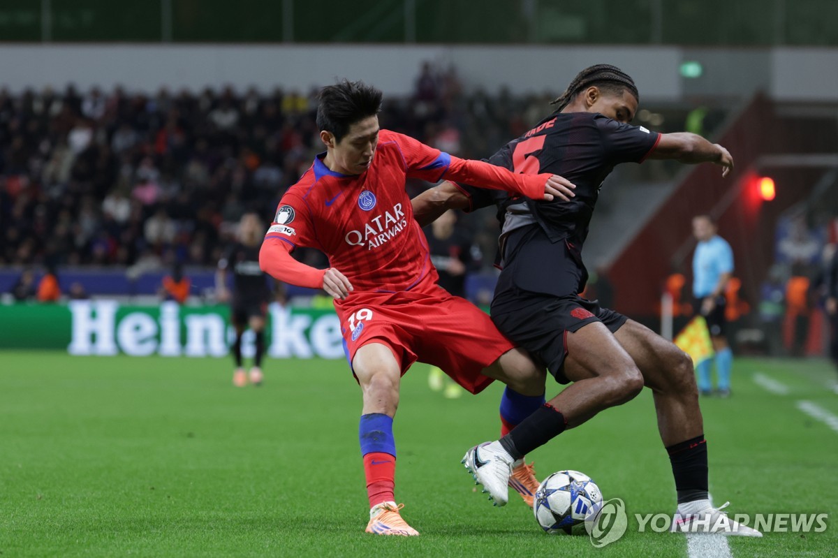 이강인 교체출전 PSG, 레버쿠젠 7-2 격파…UCL 3연승+선두 등극