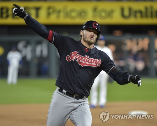 MLB 애틀랜타, FA 도널드슨·매캔 동시 영입