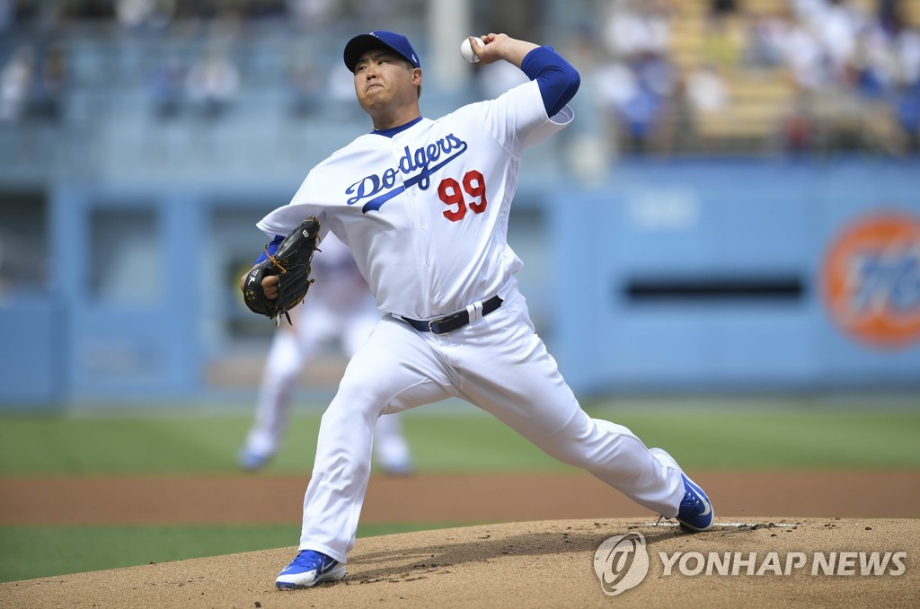 Dodgers woes continue as they lose Hyun-Jin Ryu to groin strain vs.  Diamondbacks