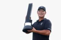 대니 리, LIV 골프 한국계 선수 첫 우승…상금 54억원 '돈벼락'