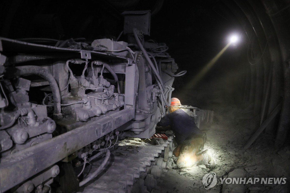 러 석탄·목재 산업 위기…수출부진·루블강세에 비명