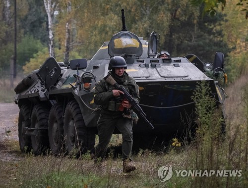 우크라, 동부 루한스크 '길목' 리만서 "러시아군 포위"