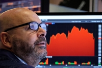 NYSE 입회장에 트레이더의 모습