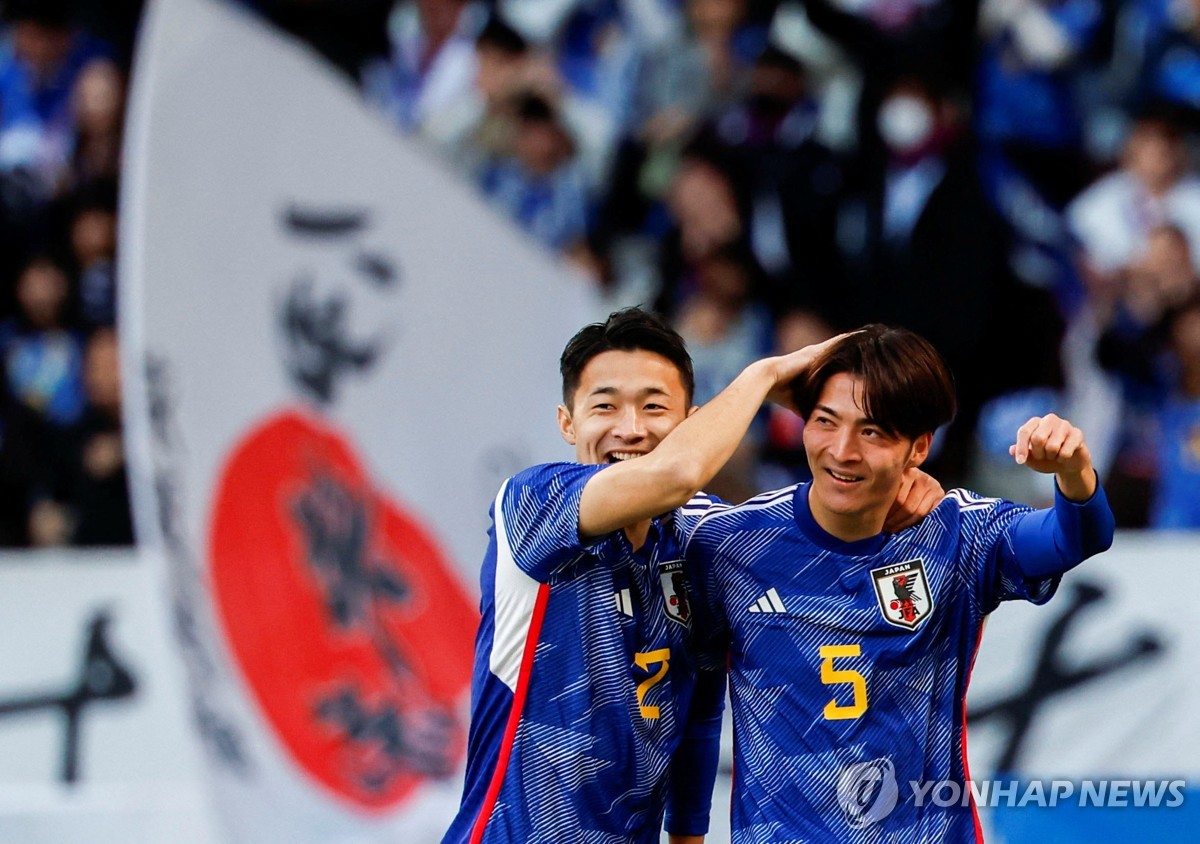 태국전 대승을 자축하는 일본 국가대표 선수들