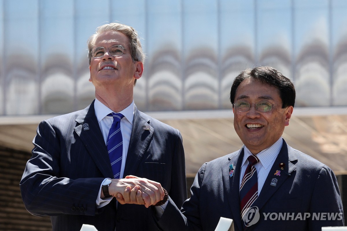 美재무 만난 日관세각료 "신뢰 강해져…내주 초 미국 방…