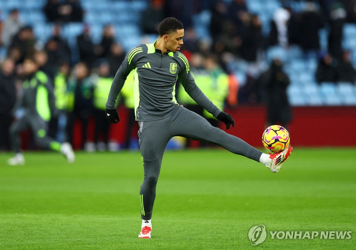 EPL 뉴캐슬, 애스턴 빌라 출신 미드필더 제이컵 램지와 계약