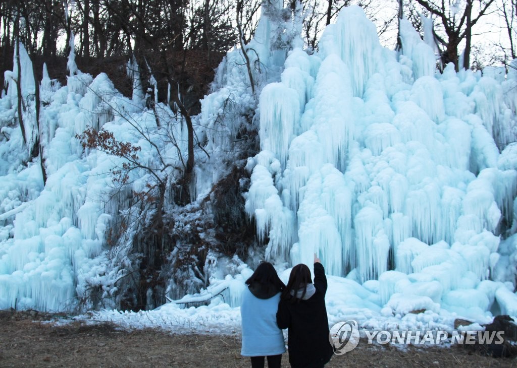 동장군이 만든 얼음왕국 | 연합뉴스