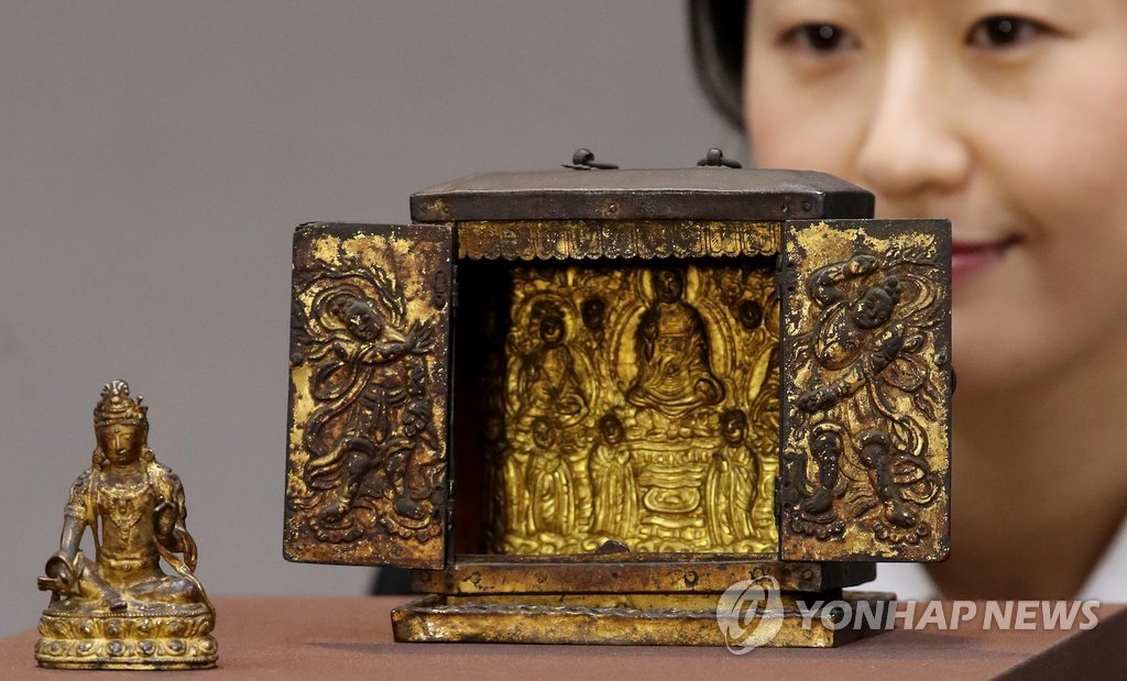 時代 高麗青磁 観音菩薩 仏教美術 金継ぎあり 高さ41cm（彫像