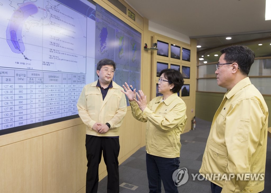 Ministre de l'Environnement à la KMA | AGENCE DE PRESSE YONHAP