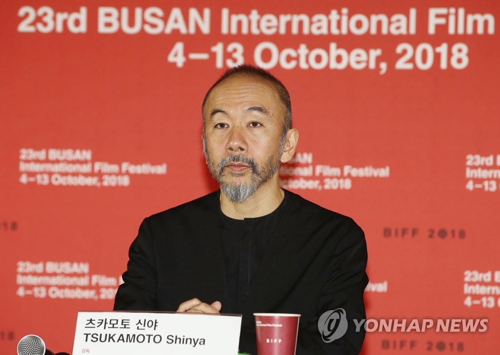 '킬링'서 주연·감독 맡은 츠카모토 신야 | 연합뉴스