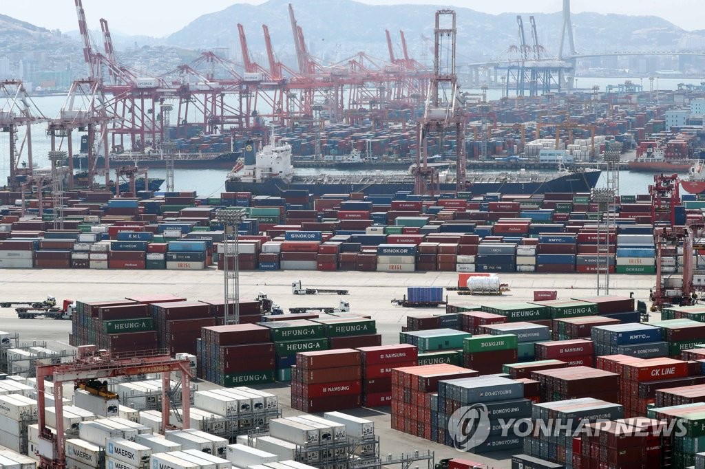 The file photo, taken April 1, 2019, shows stacks of import-export cargo at a major South Korean seaport in Busan, some 450 kilometers south of Seoul. (Yonhap)