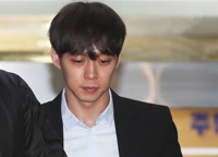 (LEAD) Singer Park Yoo-chun's hair drug test comes back positive