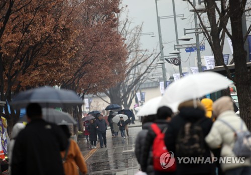 금요일 오후 늦게부터 중부지방 비…미세먼지 '좋음∼보통'